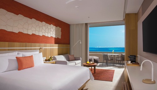 Preferred Club Deluxe Ocean View Plunge Pool King