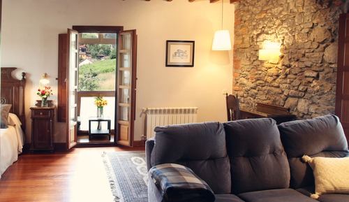 Suite, Balcony, Valley View