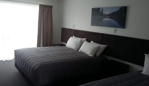 Deluxe Studio Suite, 1 King Bed