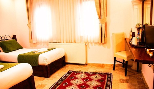 Standard Twin Room, 2 Twin Beds, Pool View