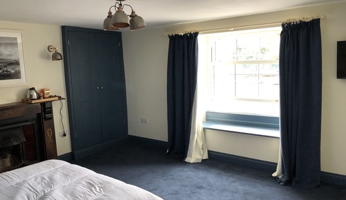 Deluxe Room, 1 King Bed