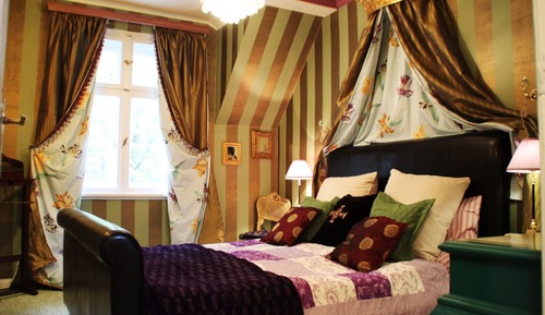 Suite (Lady Hamilton)