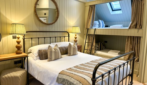 Family Room, Multiple Beds (non-pet-friendly)