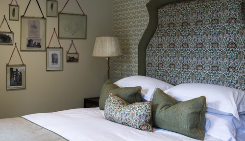 Classic Double Room (pet-friendly)