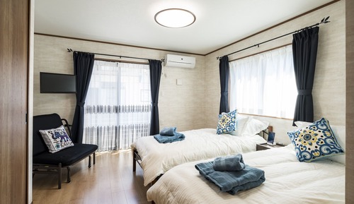 Quadruple Room with Private Bathroom