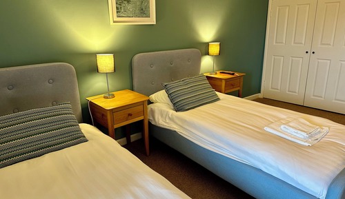 Economy Twin Room, Garden View