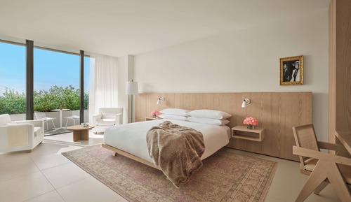 Suite, 1 King Bed with Sofa bed, Balcony