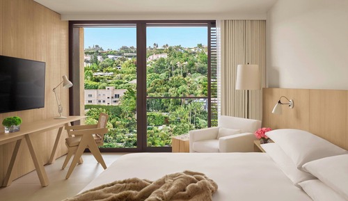 Deluxe Room, 1 King Bed