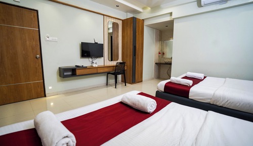 Deluxe Quadruple Room