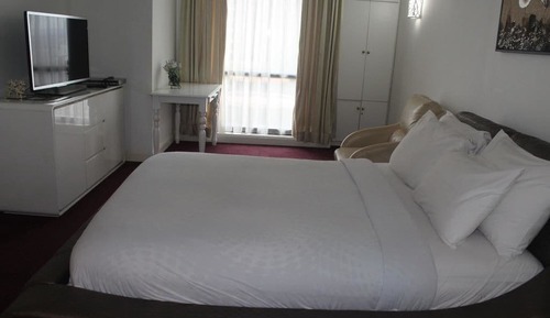 Executive Double Room, 2 Bedrooms, Kitchenette