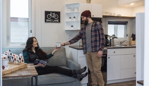 Tiny Home Full Kitchen Dog-Friendly