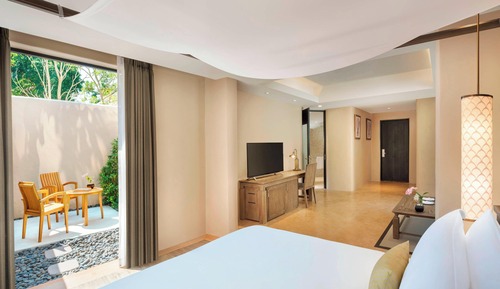 Room, 1 King Bed with Sofa bed, Non Smoking, Terrace