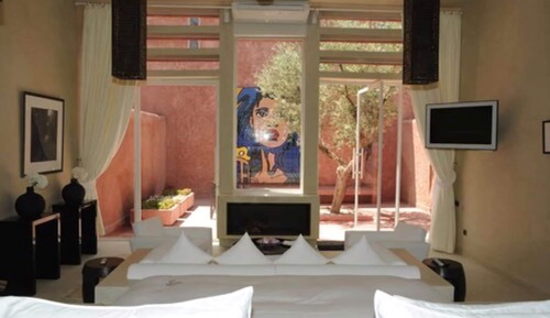 Suite (Contemporaine)