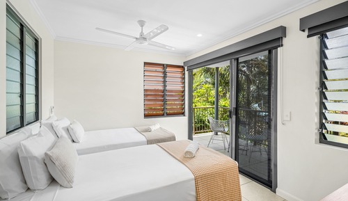 2 Bedroom Deluxe Beachfront Apartment