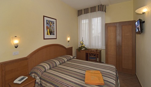 Economy Double Room, 1 Large Twin Bed
