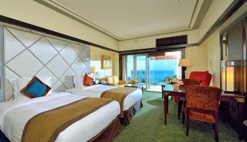 EXES Royal Pool Suite for 2 people with Lounge Access, Non Smoking