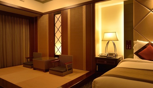 Room (Run of House Max 4 People)