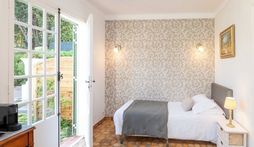 Suite, Garden View