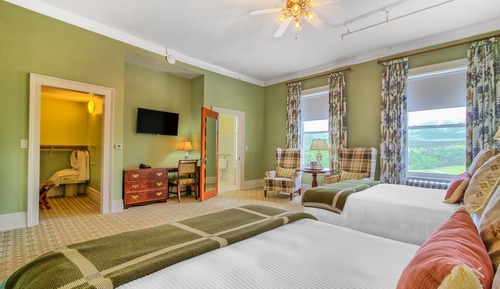 Deluxe Room, 2 Queen Beds, Accessible