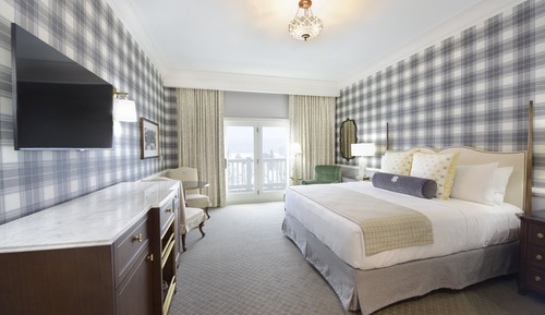 Presidential Wing, Balcony or Patio - 1 King Bed, Accessible