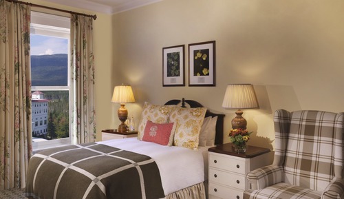 Traditional Room, 1 Queen Bed, Accessible