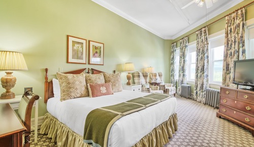 Premier Room, 1 King Bed