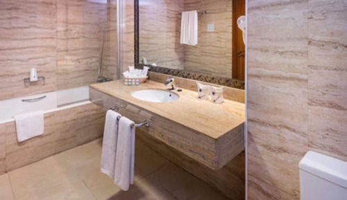 Double Room (2 Adults + 1 Child)