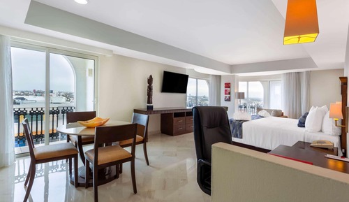Suite, 1 King Bed, Non Smoking (Castelo)