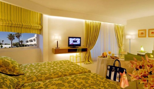 Junior Twin Room
