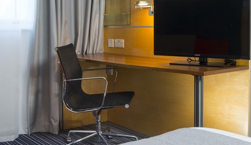 Standard Room, 2 Twin Beds (with Free Hot Breakfast)