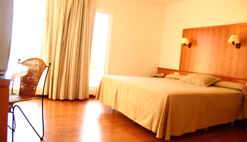 Family Room (4 Adults)