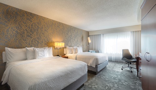 Room, 2 Queen Beds, Non Smoking (Mobility Accessible, Tub)