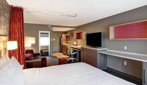 Studio Suite, 1 King Bed, Non Smoking