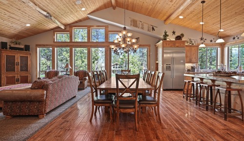 House, 6 Bedrooms