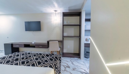 Deluxe Room, 1 King Bed