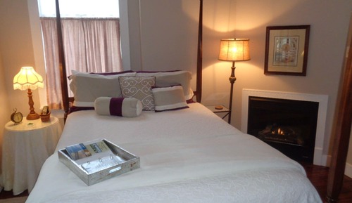 Dillman Suite, 1 Queen Bed, Non Smoking with Jaccuzzi