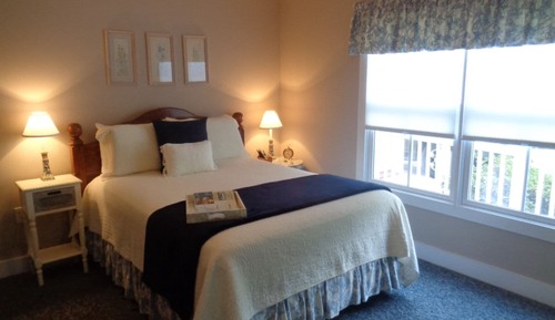 Bender Standard, 1 Queen Bed, Non Smoking