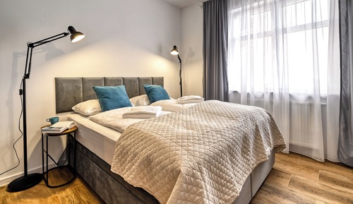 Apartment (3/14)