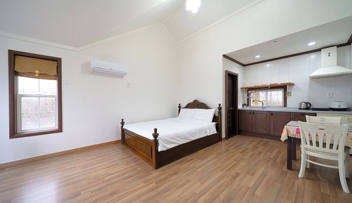 Room (11 PY/ No Extra Towel)