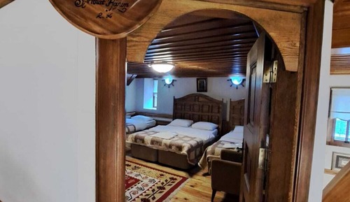 Konak Dort Kisilik Oda