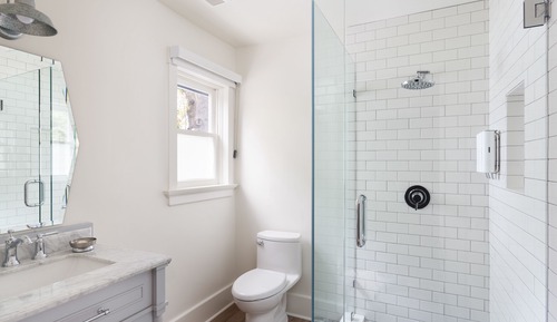 Standard Room, 1 Queen Bed (Downstairs)