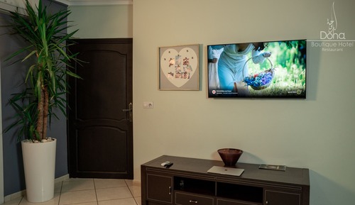 Family Apartment, Canal View