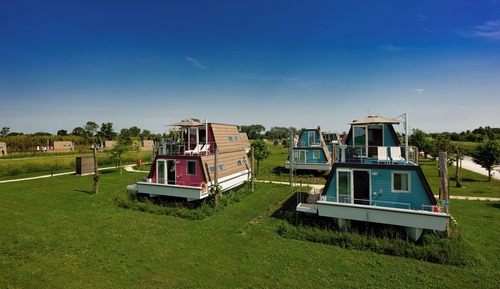 Duplex, 2 Bedrooms, Terrace, Courtyard Area (Garden Houseboat)