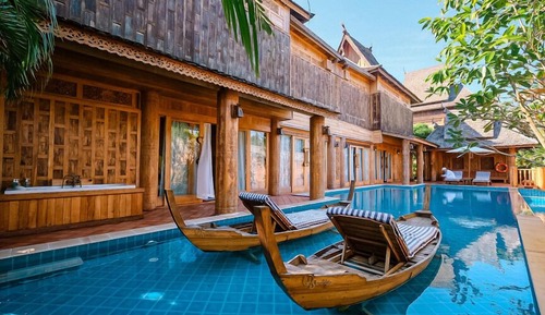 Royal Grand Pool Villa with FREE THB 1,000 Net Resort Credit per night