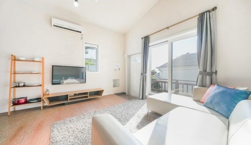 Room (Ivy (spa Unshared House))