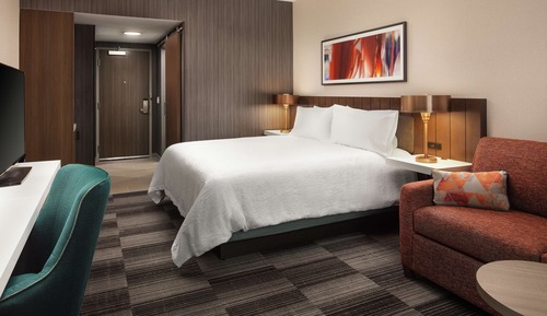 Room, 1 King Bed, Accessible (Hearing)