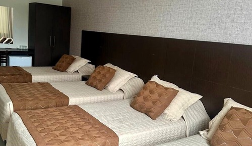 Suite, Multiple Beds