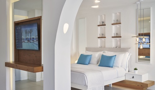 Superior Room, 1 Queen Bed, Private Pool (Signature Room with Private Pool)