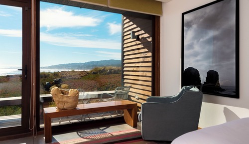 Superior Room, 1 King Bed, Beach View