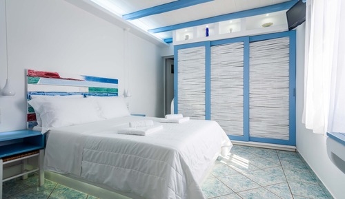Luxury Studio, 1 Double Bed with Sofa bed, Kitchenette, Ground Floor